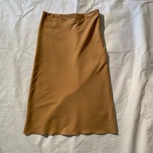 New Generation New York Size M Midi Camel Color